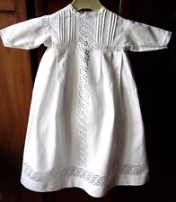 Robe longue ancienne bébé poupée baptême piqué de coton/Broderie anglaise/Pilou