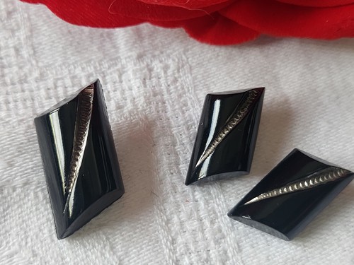 Trio boutons anciens verre - trio,