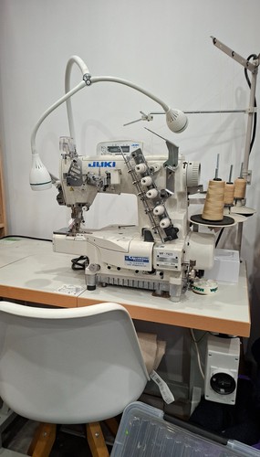Recouvreuse industrielle juki - recouvreuse,
