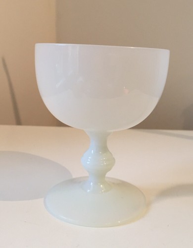Verre pied opaline - verre,