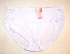 Culotte blanche neuve taille XXXL (taille un peu petit) marque Petillance