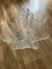 Imposant Vase En Lucite
