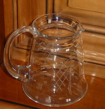 Broc à eau pichet à eau cruche en cristal gravé signé DAUM NANCY