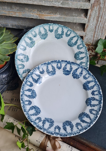Anciennes assiettes plates - 2,