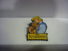 Pin's pins badge Disney Pocahontas signé disney