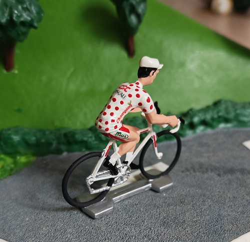 Cycliste figurine miniature