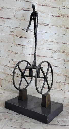 Exceptionnelle statue 100 - exceptionnelle,