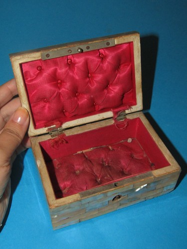 Ancienne boîte bijou - boîte,