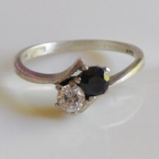 Belle bague en argent massif
