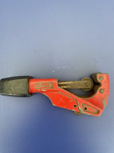Outil coupe tube - coupe,