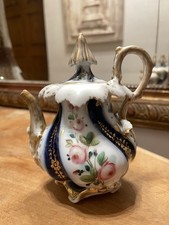 Ancienne théière en