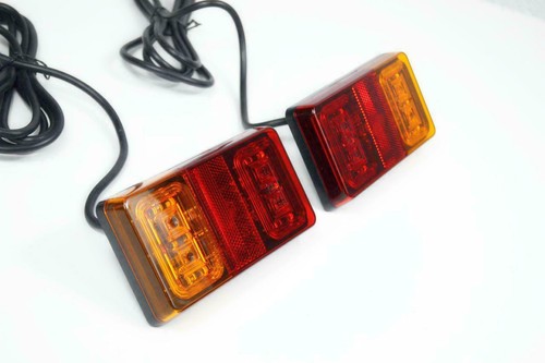 Feux arrière rectangulaires
