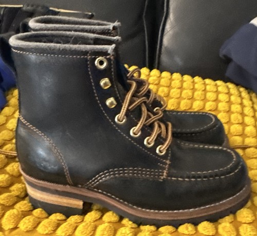 Gat red wing look alike - gat, look-alike;