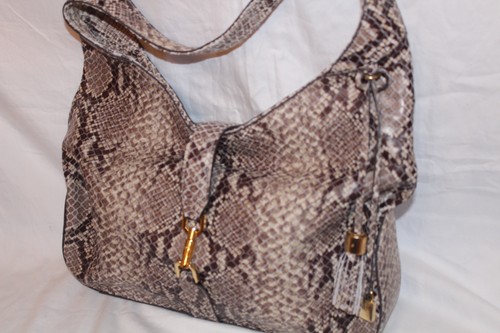 Classic leather hobo - classic,