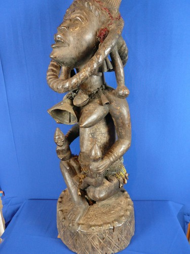 Ancienne statue africaine