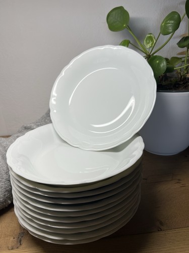 Assiettes porcelaine - 12,