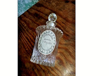 RARE GRAND FLACON VERRE MOULÉ