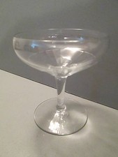 Coupe a champagne ancienne