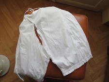 Linge ancien : culotte fendue