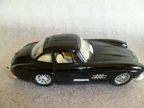 Mercedes 300 24 - mercedes,