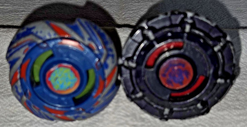 Beyblade lot cosmic - beyblade, of