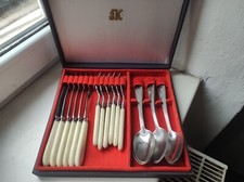 ensemble couteaux fourchettes