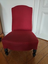 fauteuil chauffeuse couleur rouge de style Napoléon III très bon état