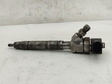 A6130700887 INJECTEUR /