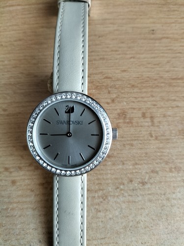 Montre femme swarovski - montre,