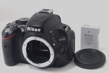 Boîtier d'appareil photo reflex numérique Nikon D5100 16,2 mégapixels "NEAR M...