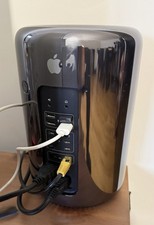 Apple Mac Pro ( 500 Go SSD , 16 Go Ddr3, Intel Xeon E5 / 6 Cœurs)