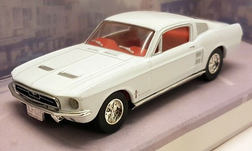 Dinky ford mustang - dinky,