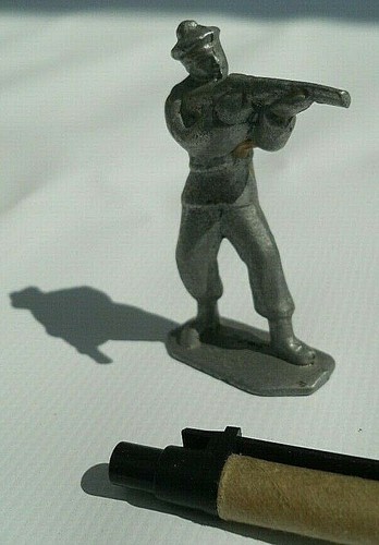 Soldat plomb style quiralu - style,