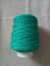 1 petite Bobine de Fil à Tricoter (Coton) couleur Vert uni (300g)