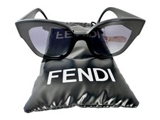 Lunettes de soleil Fendi noir