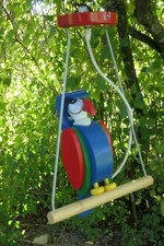 Lampe perroquet suspension luminaire design bois couleurs enfant éclairage jouet