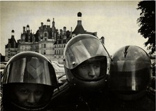 CPM ROBERT DOISNEAU, LA LOIRE