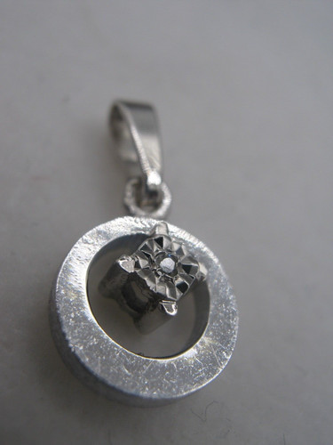 Pendentif minimaliste - pendentif,