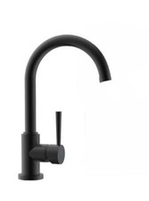 Robinetterie avec bec haut et