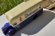 Corgi Héritage n° 72012