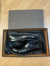 Mocassin Artsy Loafer LOUIS VUITTON Homme T41,5-7 Cuir Vernis Semelles Cloutées