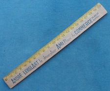 Ancienne règle en bois