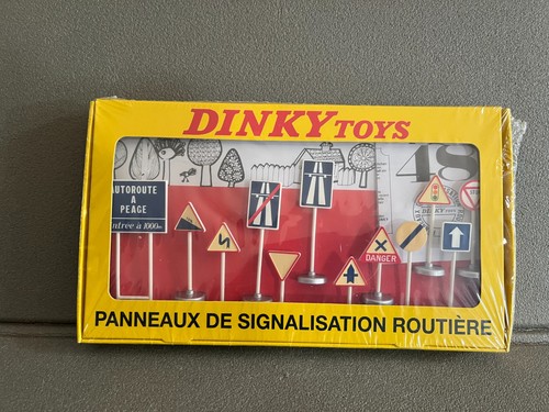 Voiture miniature panneaux - , de