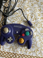 manette de  nintendo game cube violette pour pièce ou à réparé
