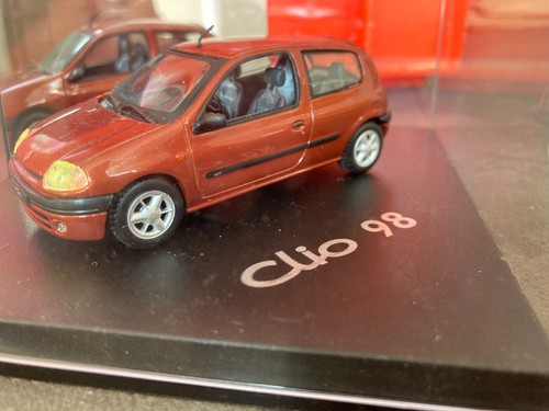 Renault clio vitesse - clio, 1/43