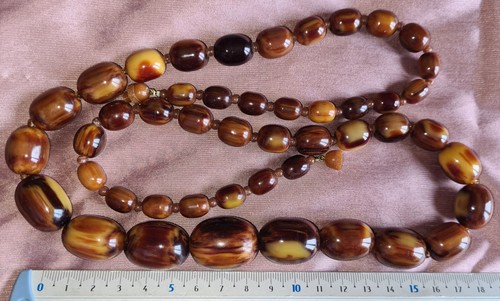 Collier bakélite vintage long