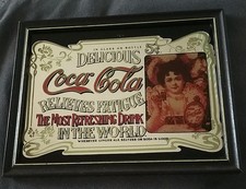 ** Vintage ** Petit Miroir Publicitaire de Bar -  Cadre Bois 17x22cm . 