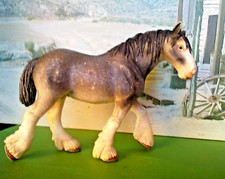 Figurine cheval schleich 