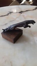 statue bronze, mascotte jaguar sur socle bois