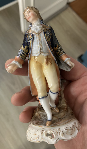Sculpture personnage homme - personnage,